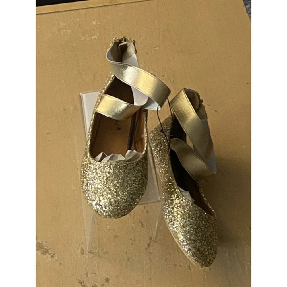 Big Girl Ballet Flats by Twisted Cherie Gold Size 4‎ New With Tags